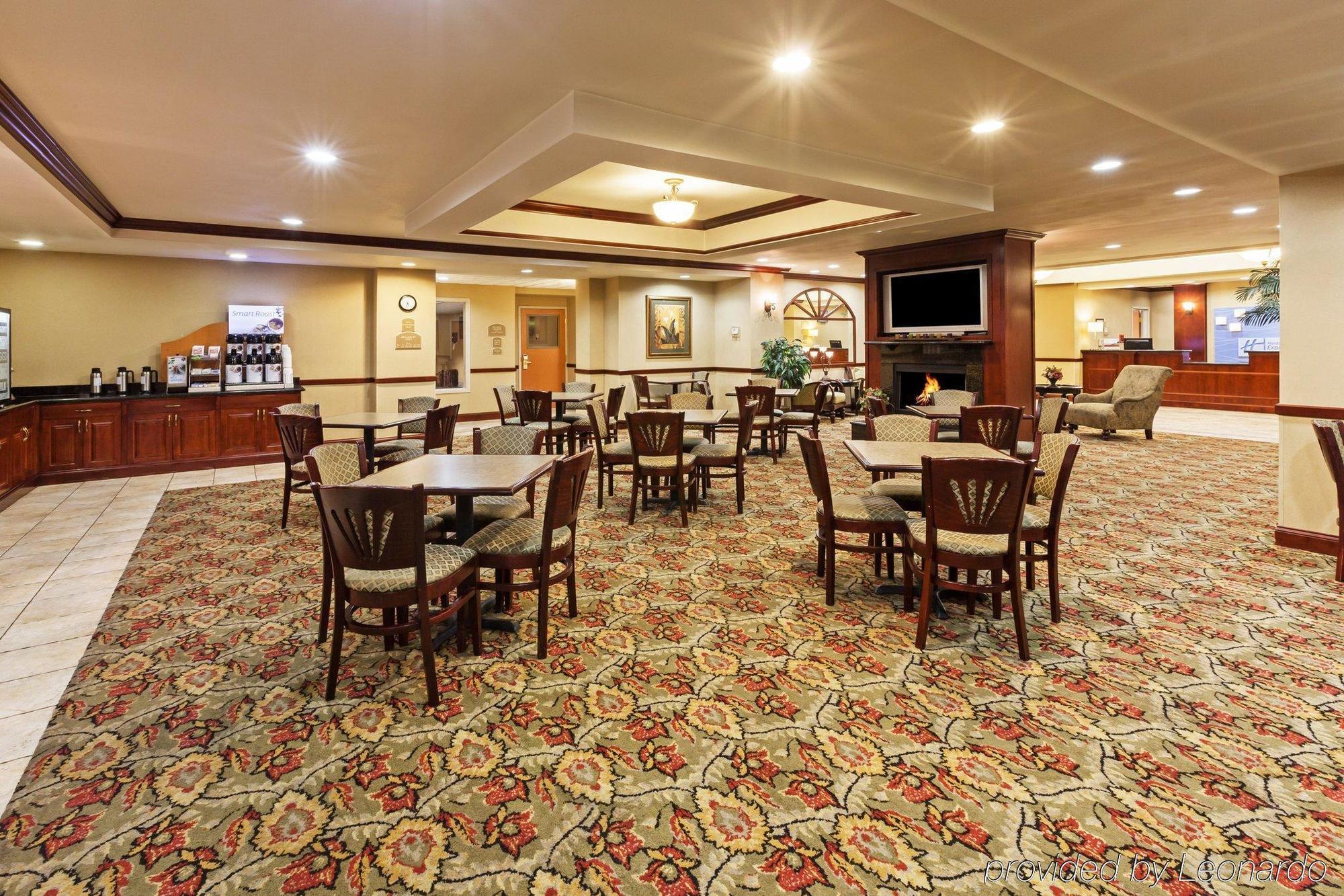 Holiday Inn Express & Suites Selma By Ihg Ngoại thất bức ảnh