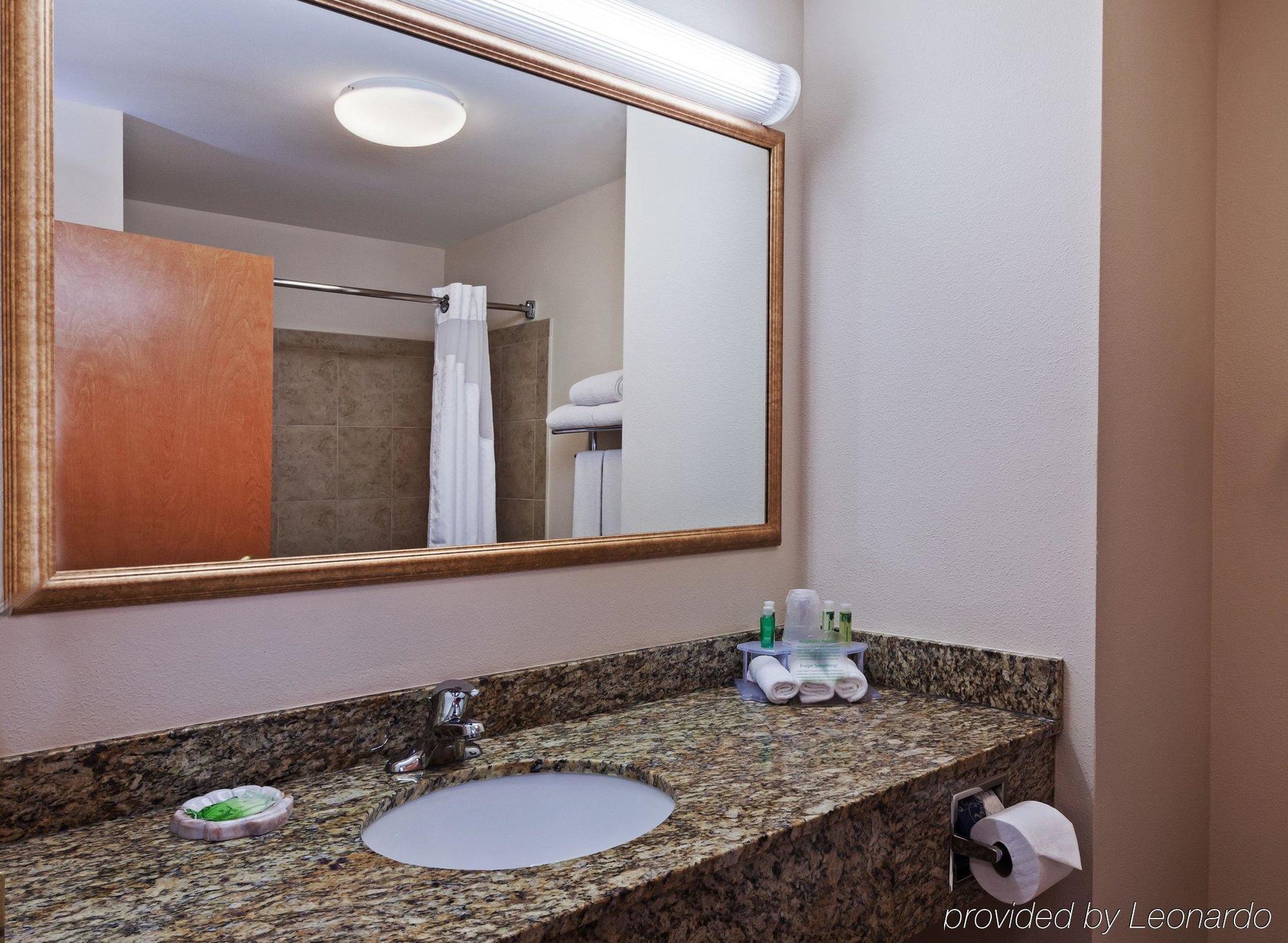 Holiday Inn Express & Suites Selma By Ihg Ngoại thất bức ảnh