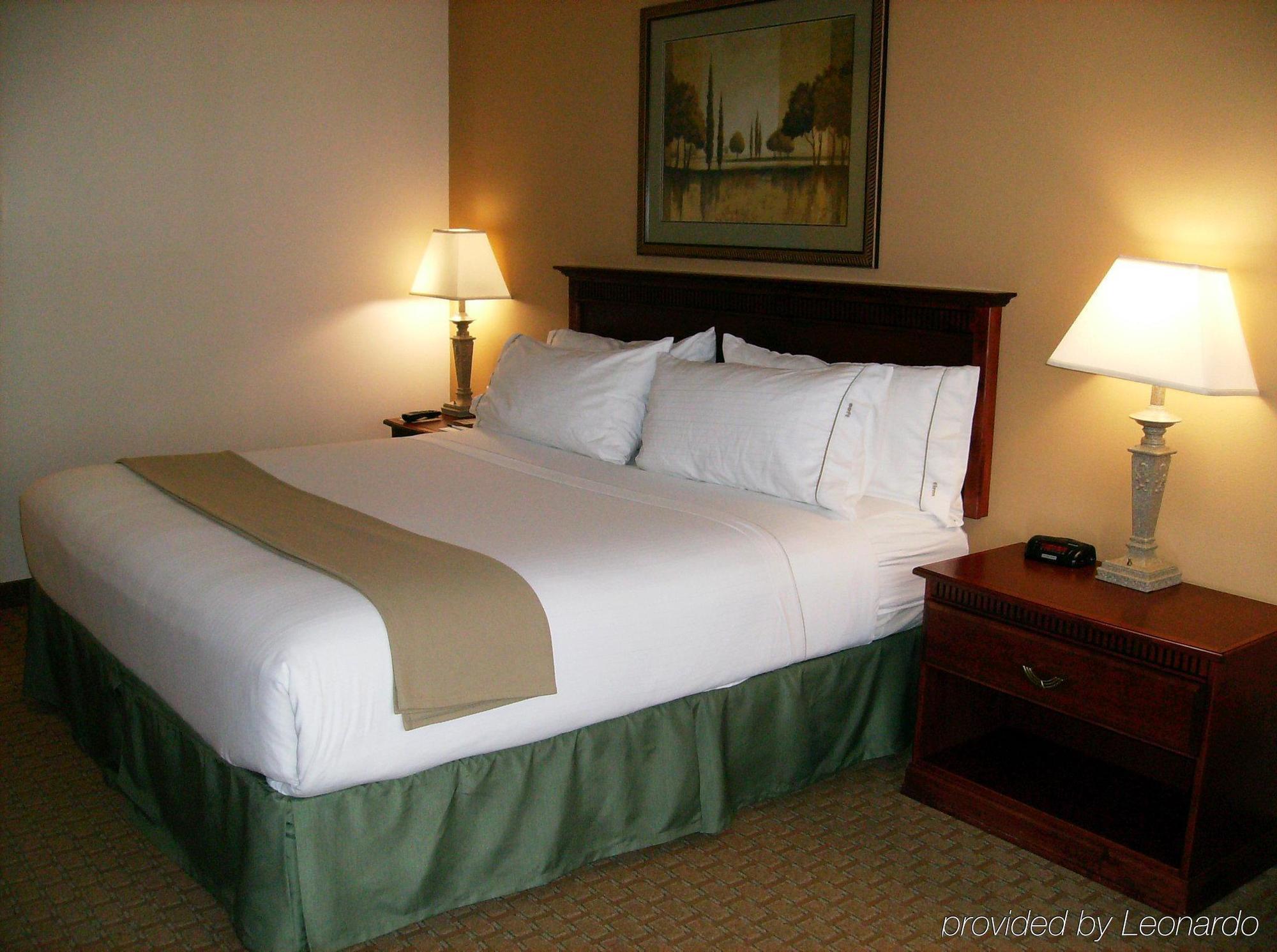Holiday Inn Express & Suites Selma By Ihg Ngoại thất bức ảnh