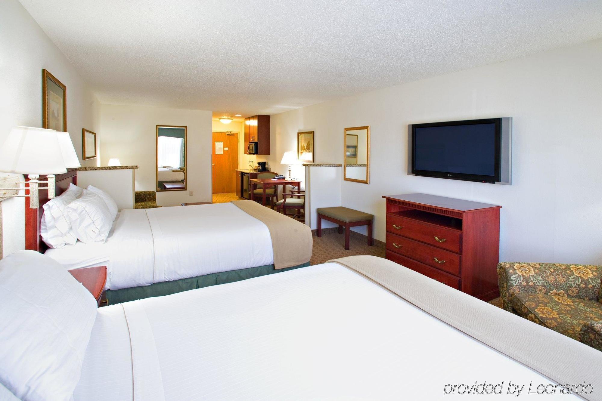 Holiday Inn Express & Suites Selma By Ihg Ngoại thất bức ảnh