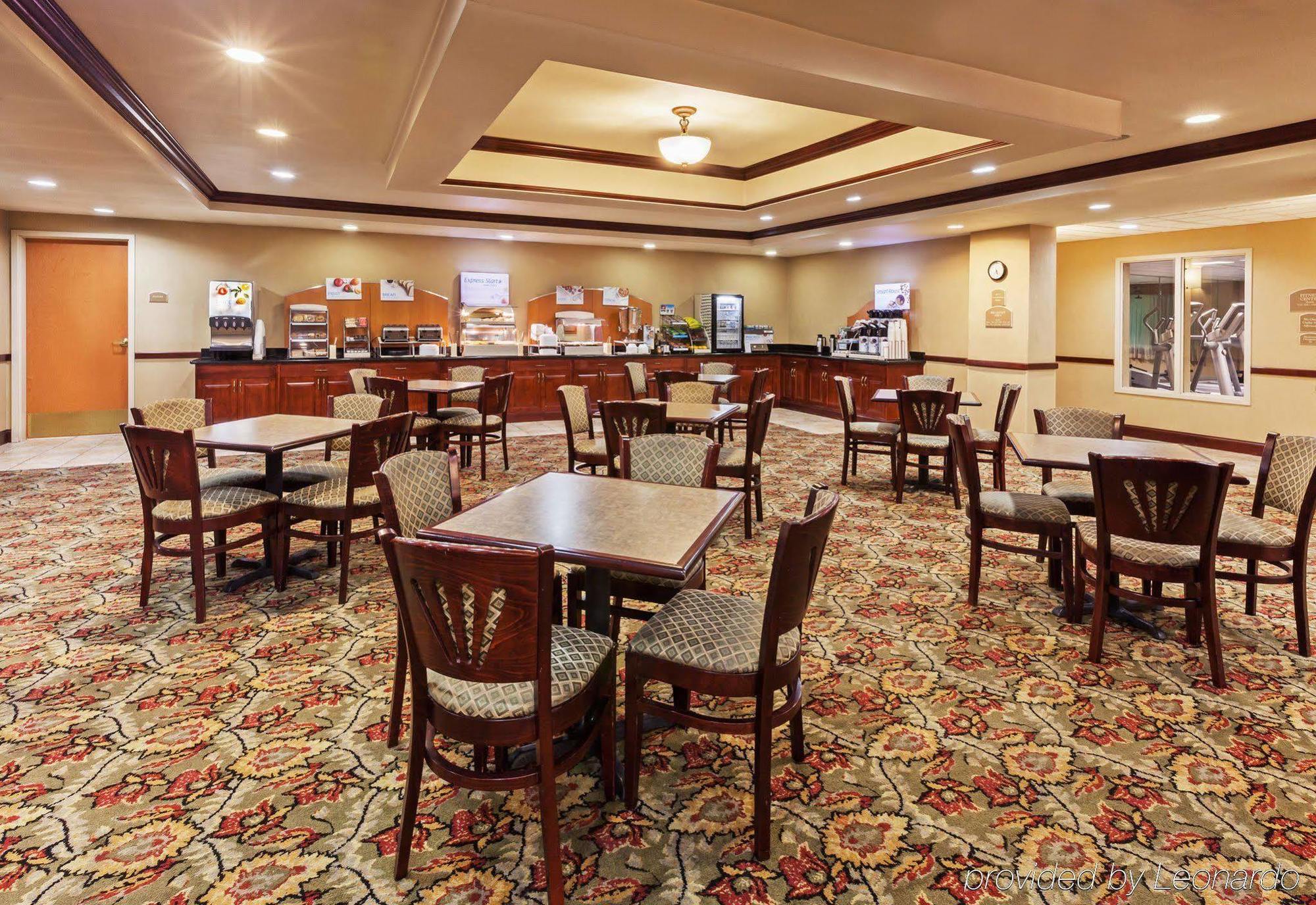 Holiday Inn Express & Suites Selma By Ihg Ngoại thất bức ảnh